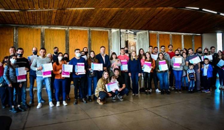 76 FAMILIAS ACCEDIERON A CRÉDITOS PARA CONSTRUIR SUS PROPIAS VIVIENDAS