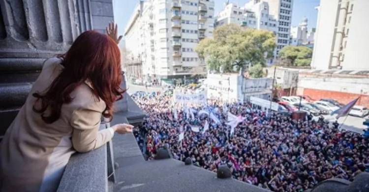 PJ: "VAMOS A SEGUIR MOVILIZADOS POR CRISTINA”